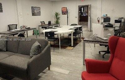 VILLAS OF BONAVENTURE AT - Residential