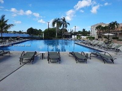 VILLAS OF BONAVENTURE AT - Residential