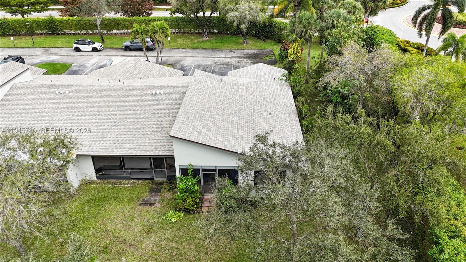 VILLAS OF BONAVENTURE AT - Residential