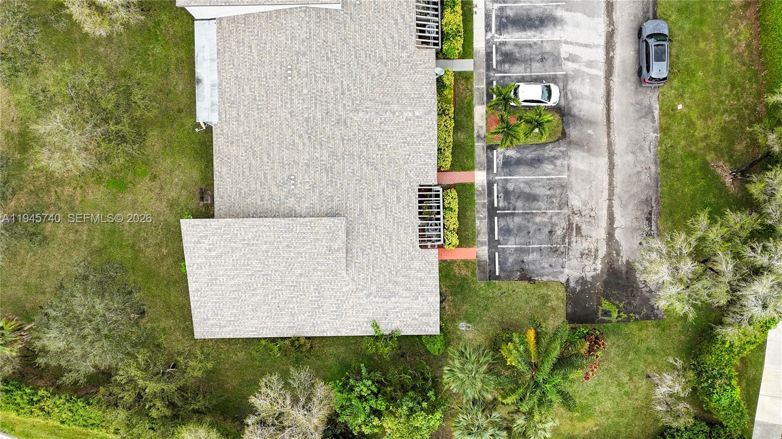 VILLAS OF BONAVENTURE AT - Residential