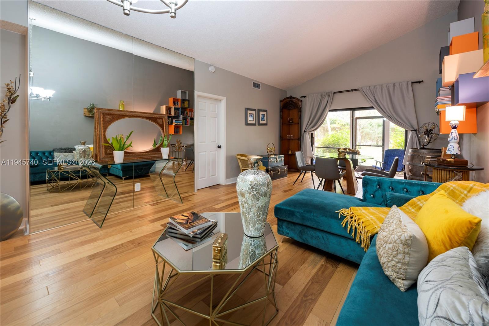 VILLAS OF BONAVENTURE AT - Residential