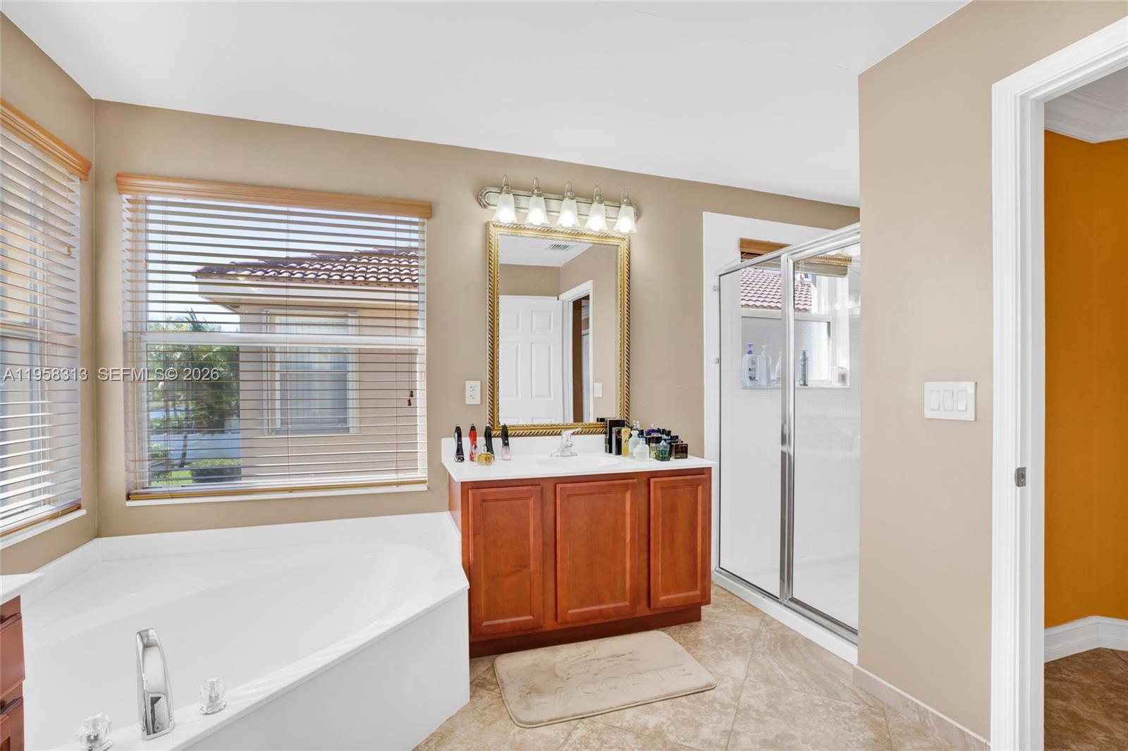 SILVER FALLS - Residential