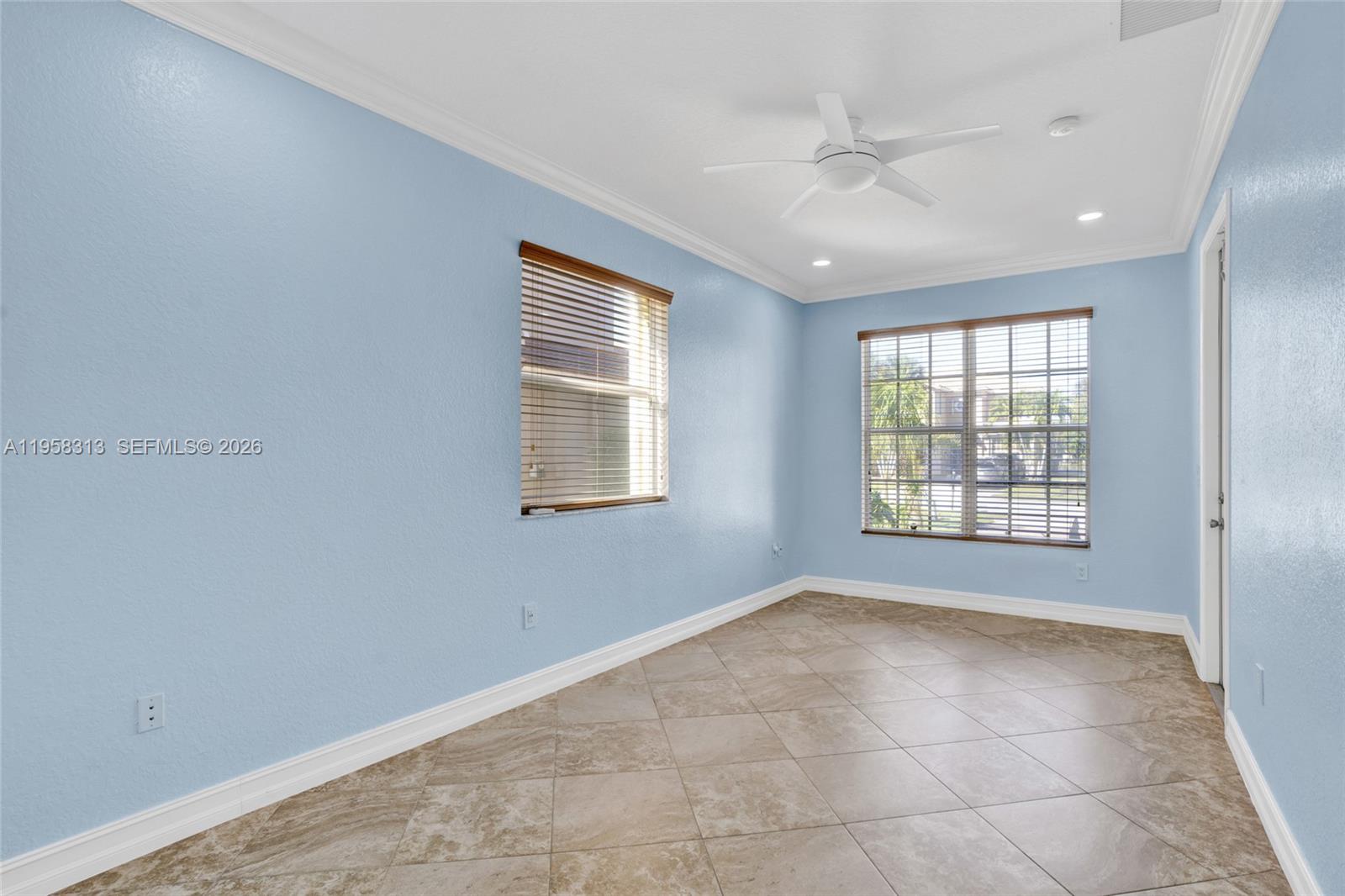 SILVER FALLS - Residential