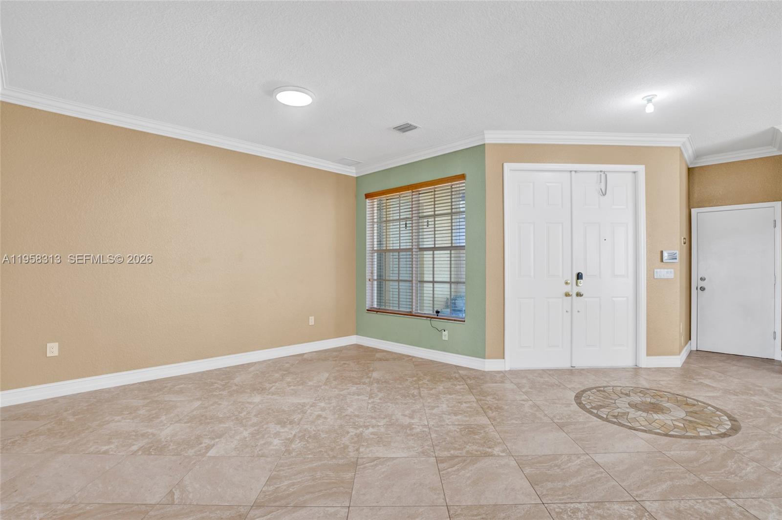 SILVER FALLS - Residential