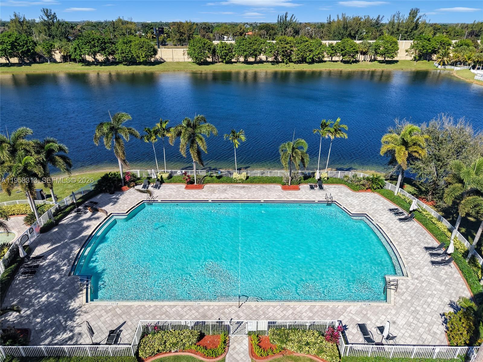 SILVER FALLS - Residential