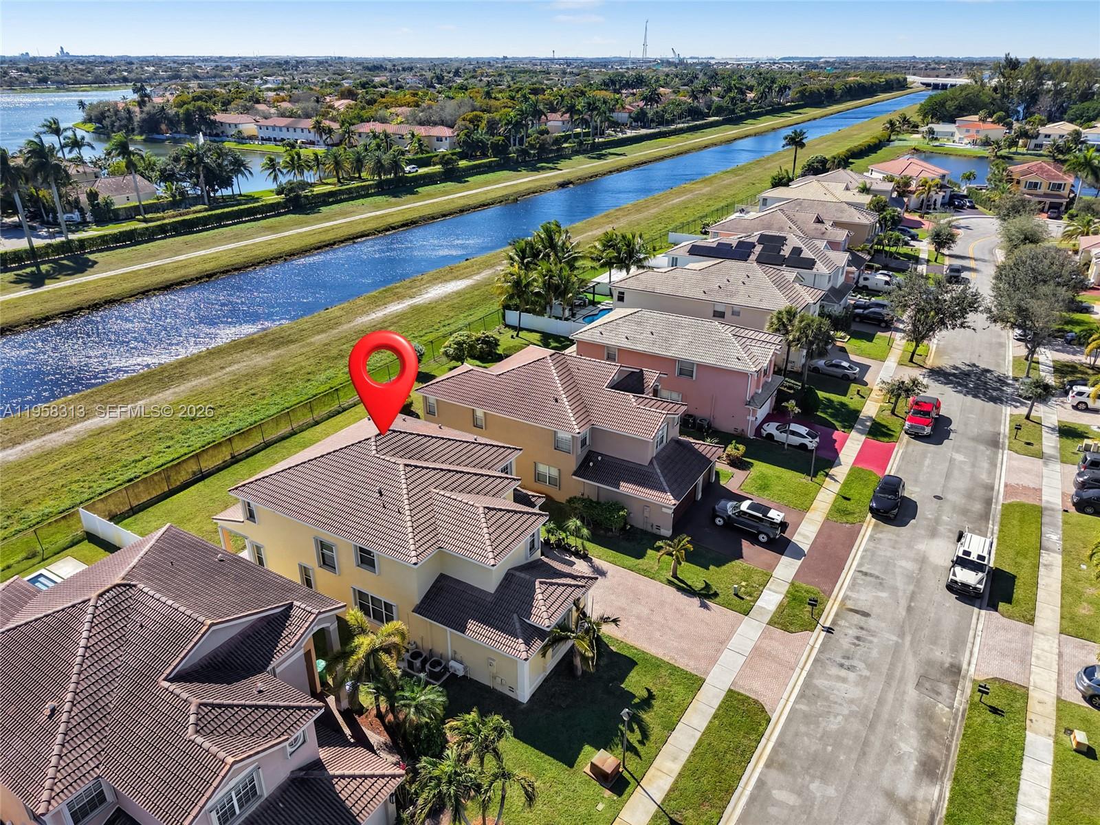 SILVER FALLS - Residential