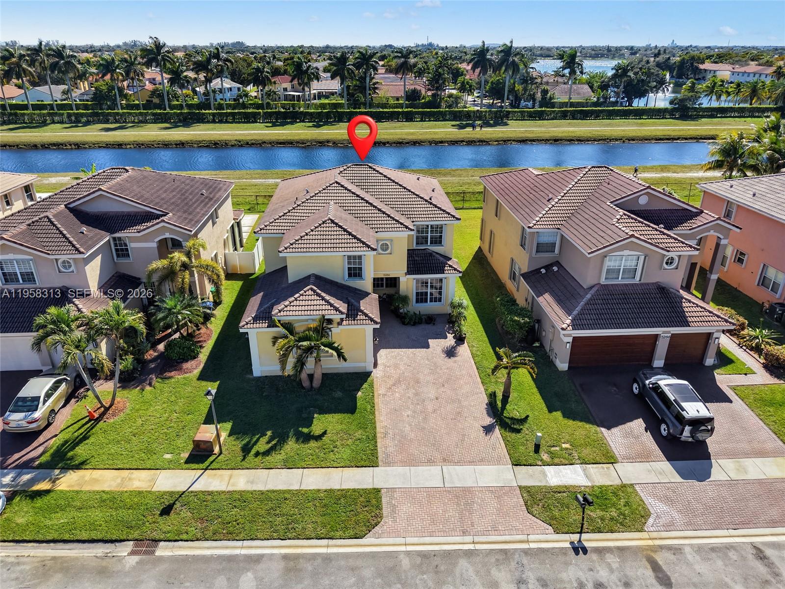 SILVER FALLS - Residential