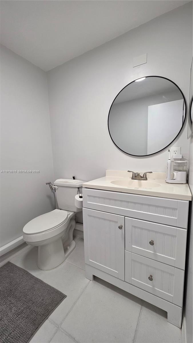 GARDEN LAKES OF INVERRARY - Residential