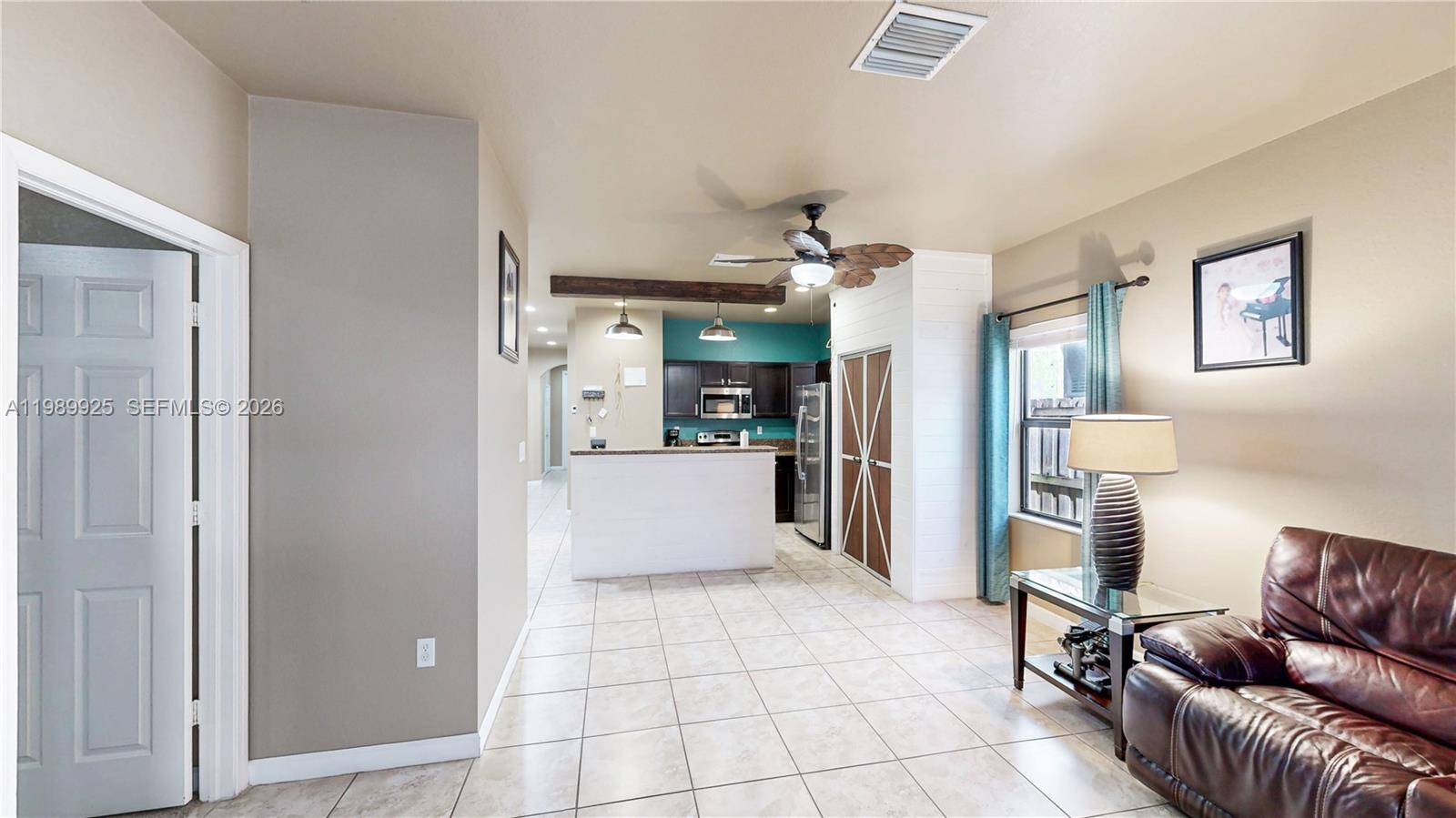 BAYWINDS OF FLORES - Residential