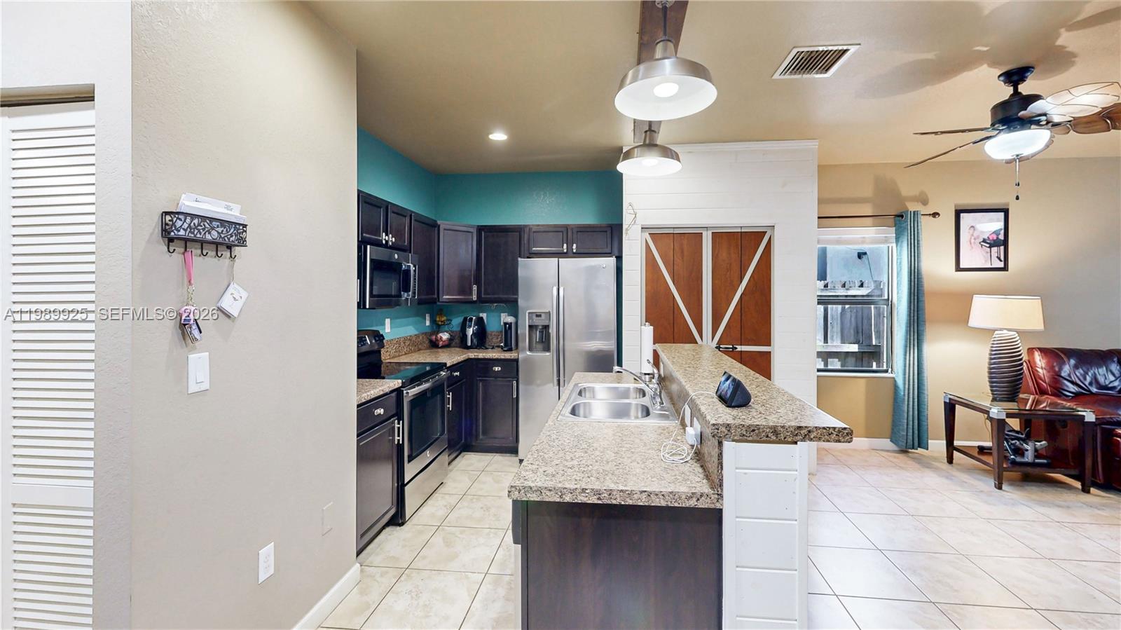 BAYWINDS OF FLORES - Residential