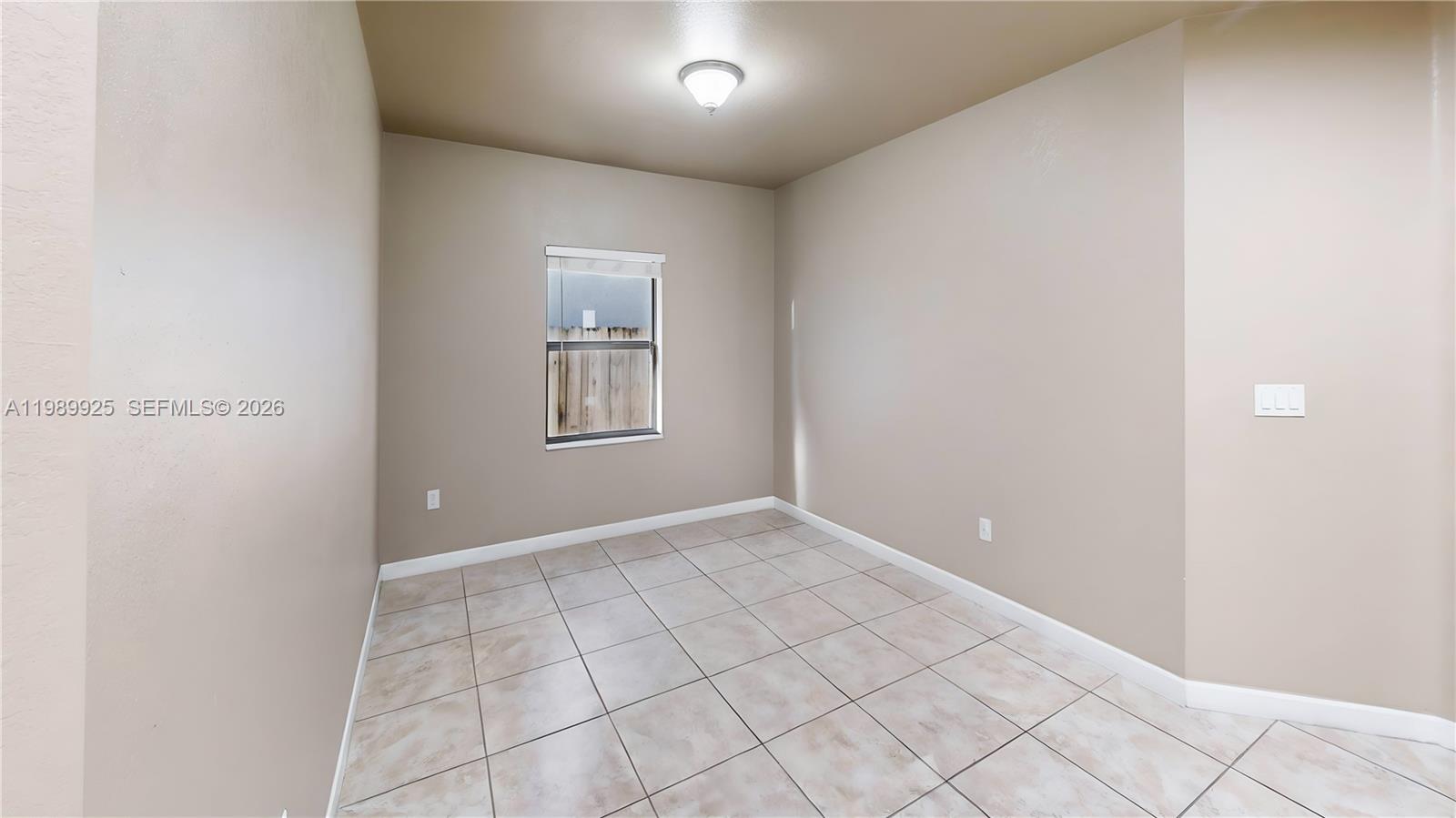 BAYWINDS OF FLORES - Residential