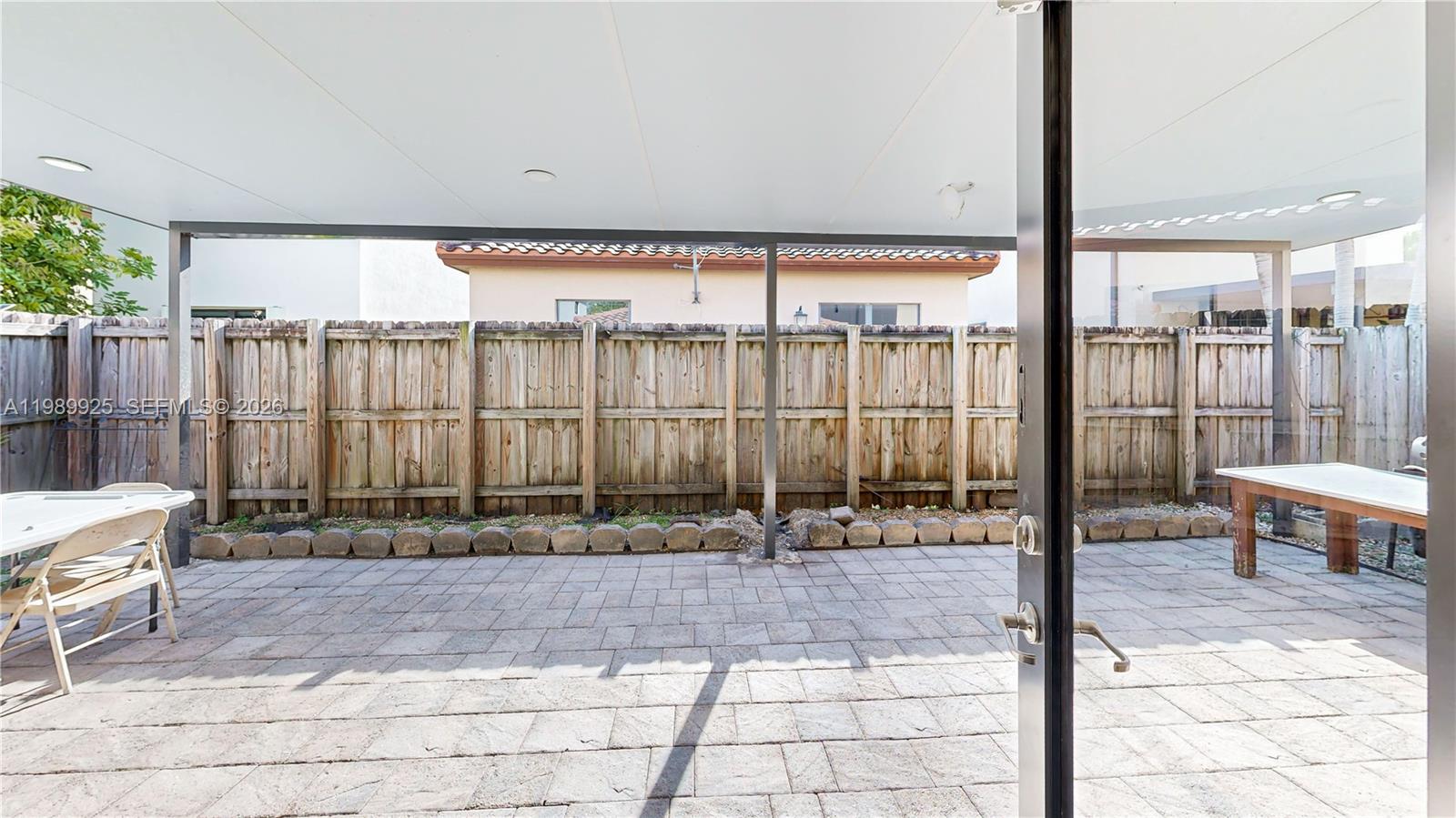 BAYWINDS OF FLORES - Residential