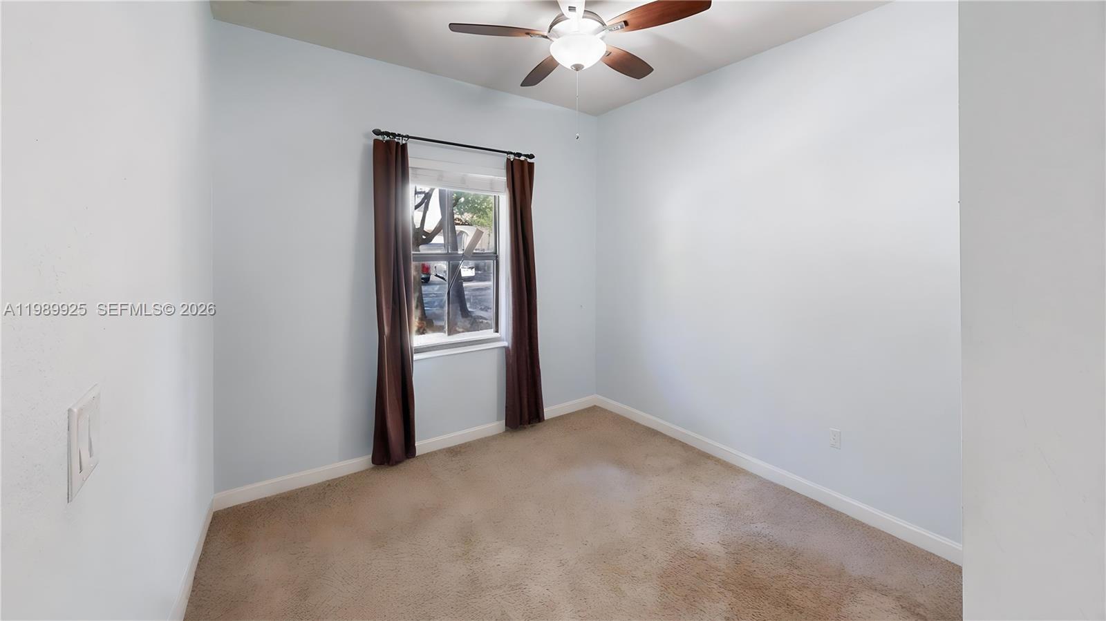 BAYWINDS OF FLORES - Residential