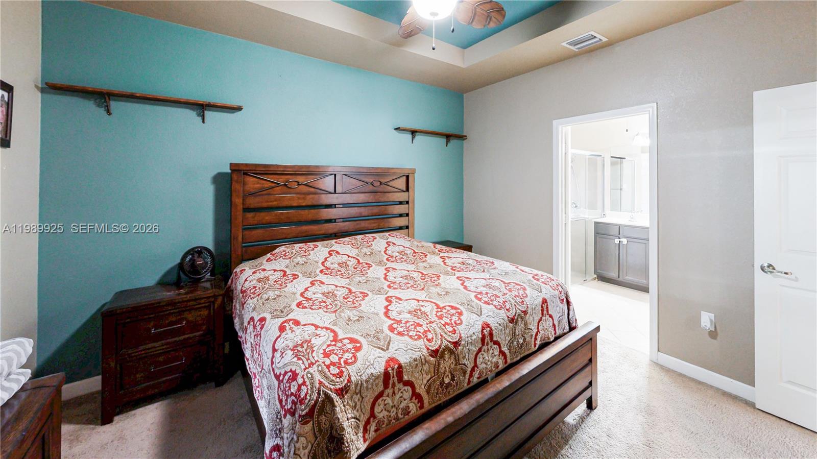 BAYWINDS OF FLORES - Residential