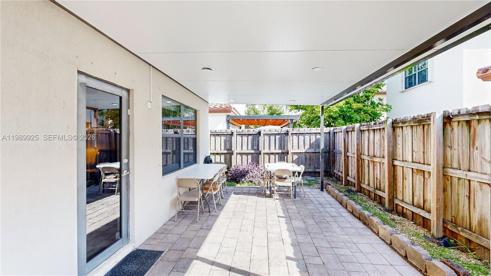 BAYWINDS OF FLORES - Residential