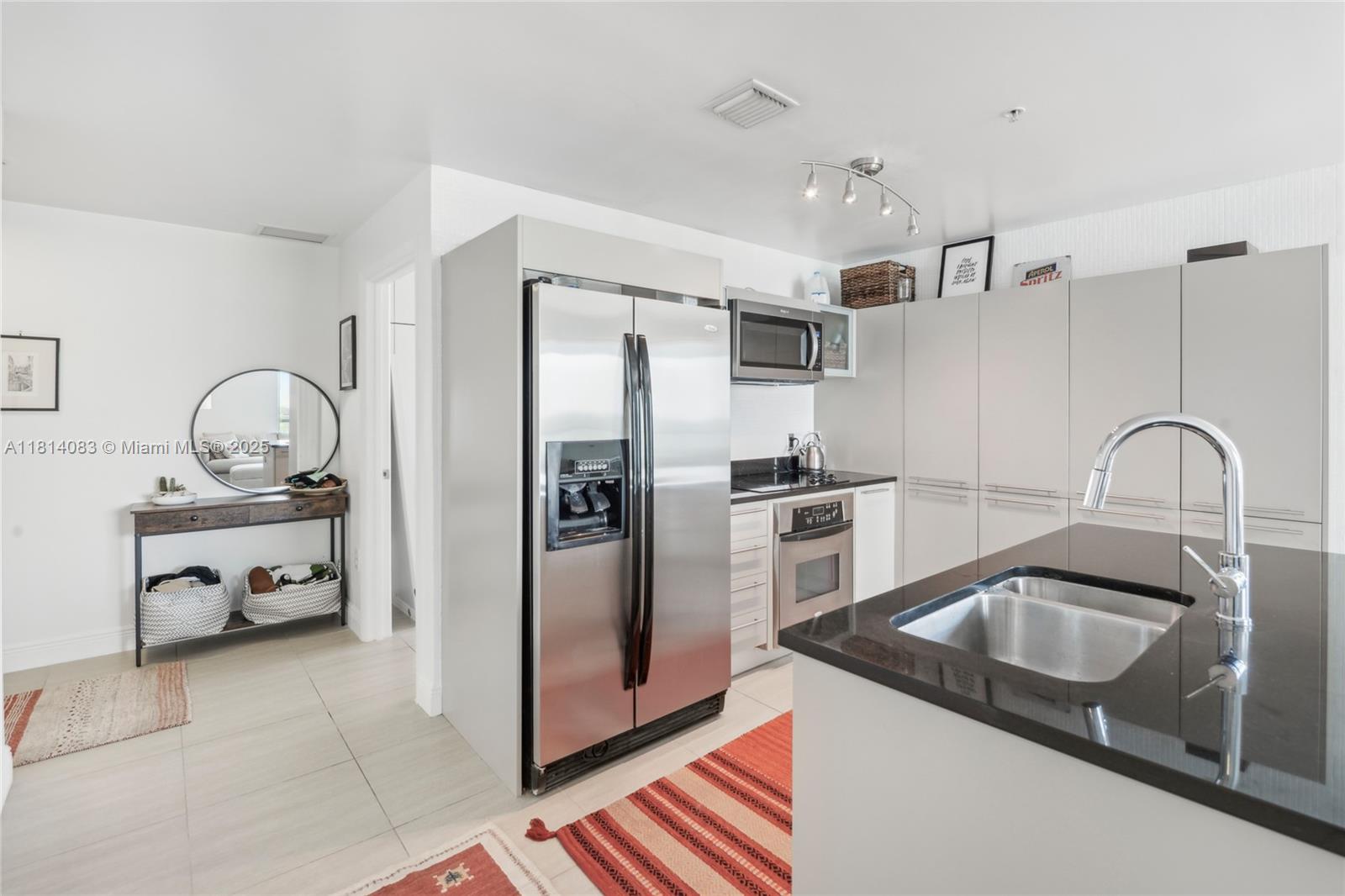 1900 N Bayshore Dr 1511