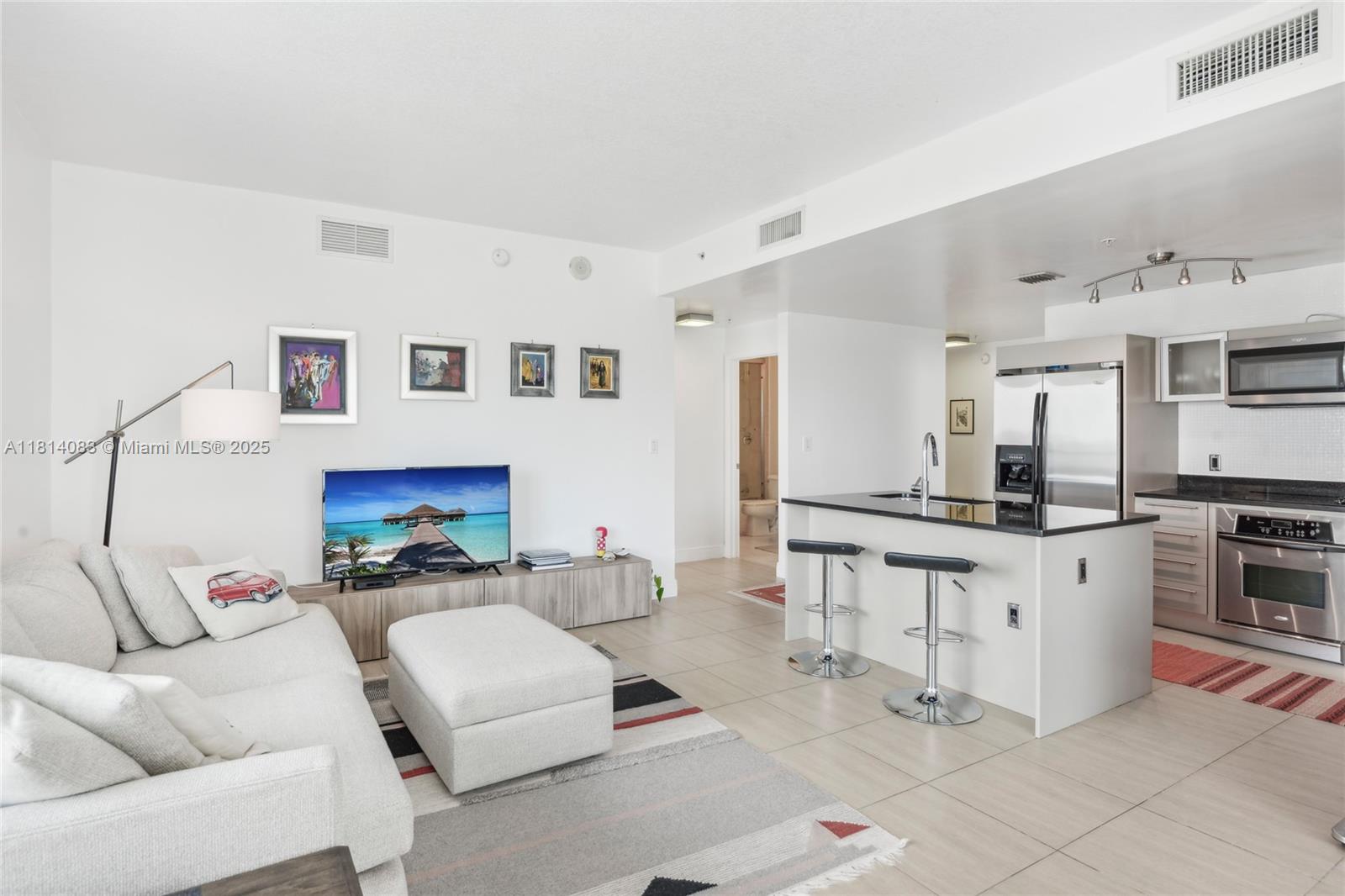 1900 N Bayshore Dr 1511, Miami, Broward County, Florida - 2 Bedrooms  
2 Bathrooms - 