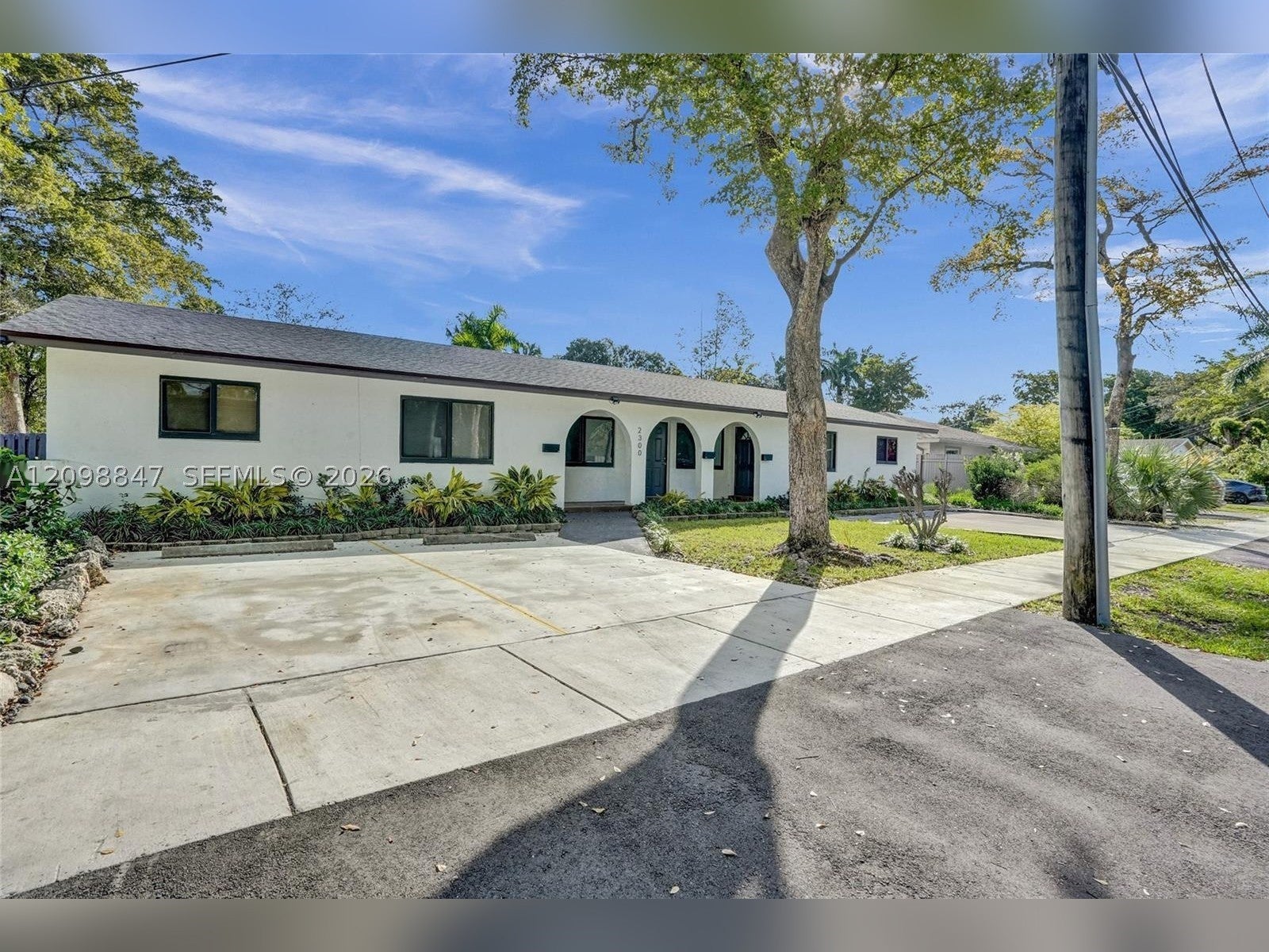 2300 SW 18th Ter