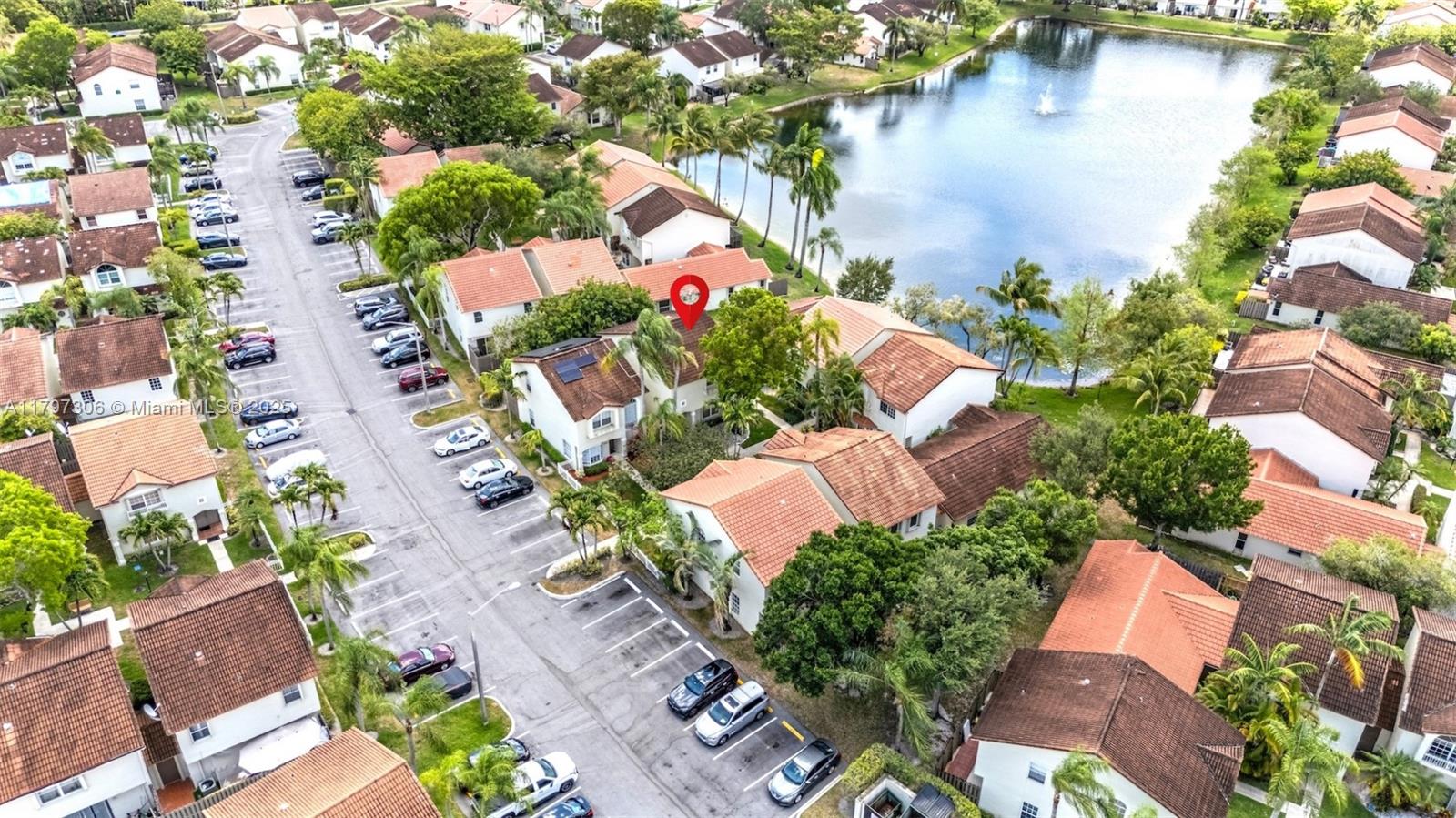 PEMBROKE POINTE - Residential
