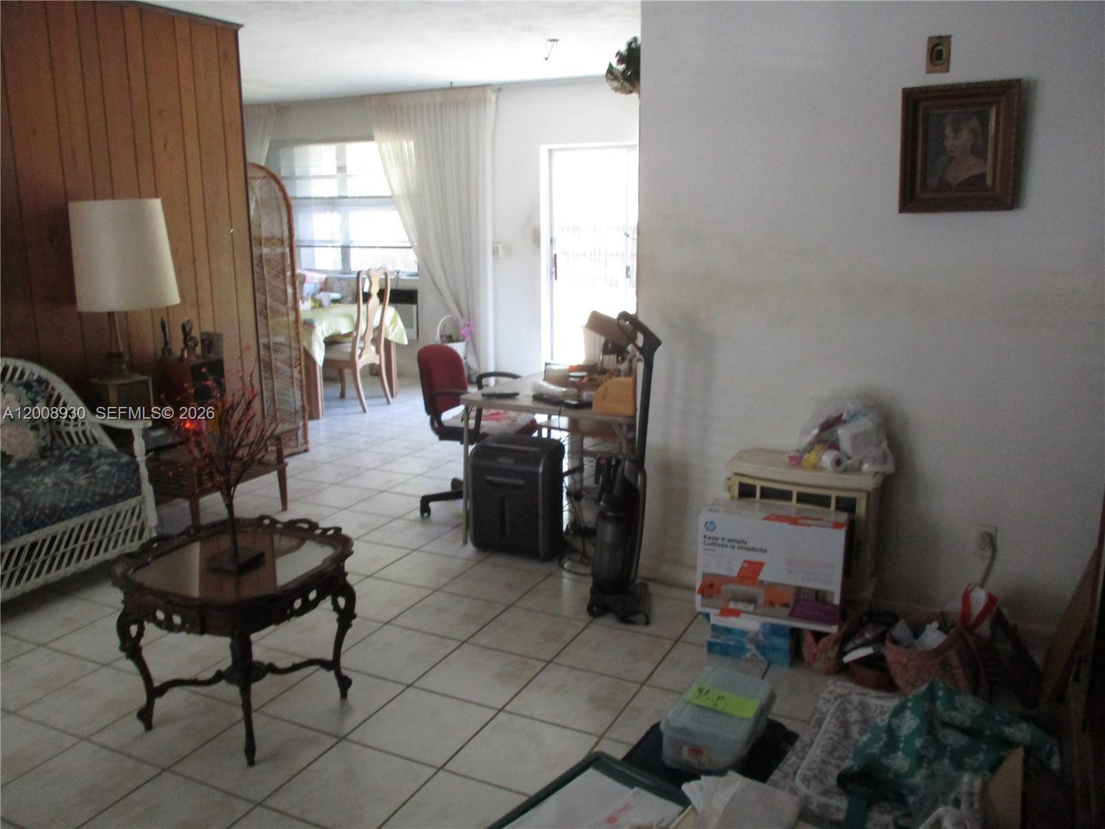 PINE TREE MANOR SEC 4 - Residential