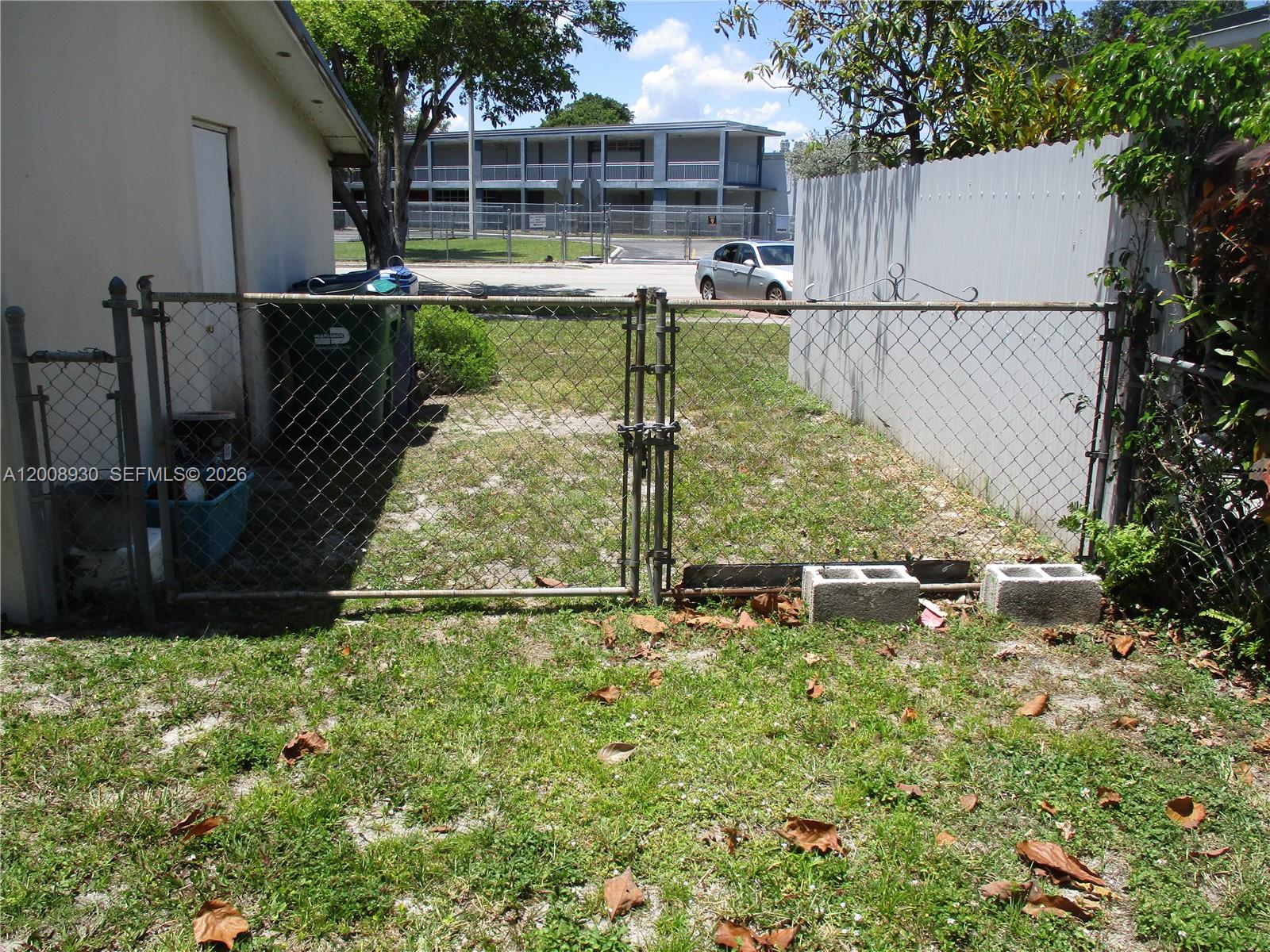 PINE TREE MANOR SEC 4 - Residential