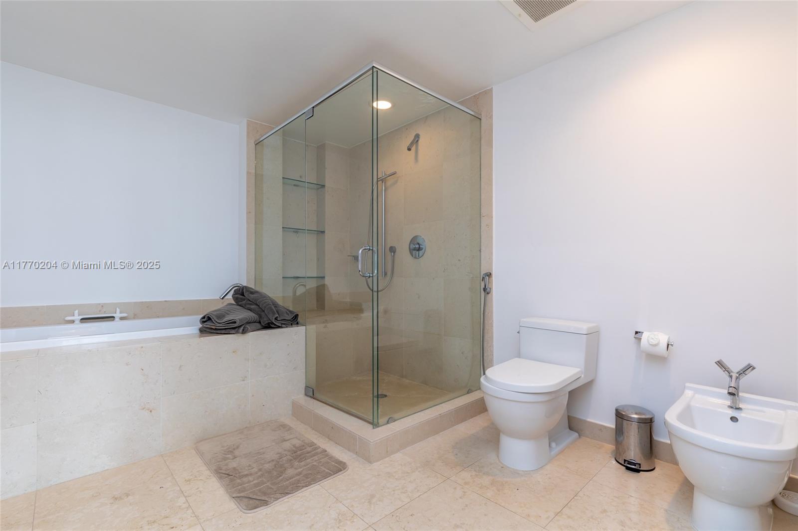 ICON BRICKELL NO TWO - Residential Lease