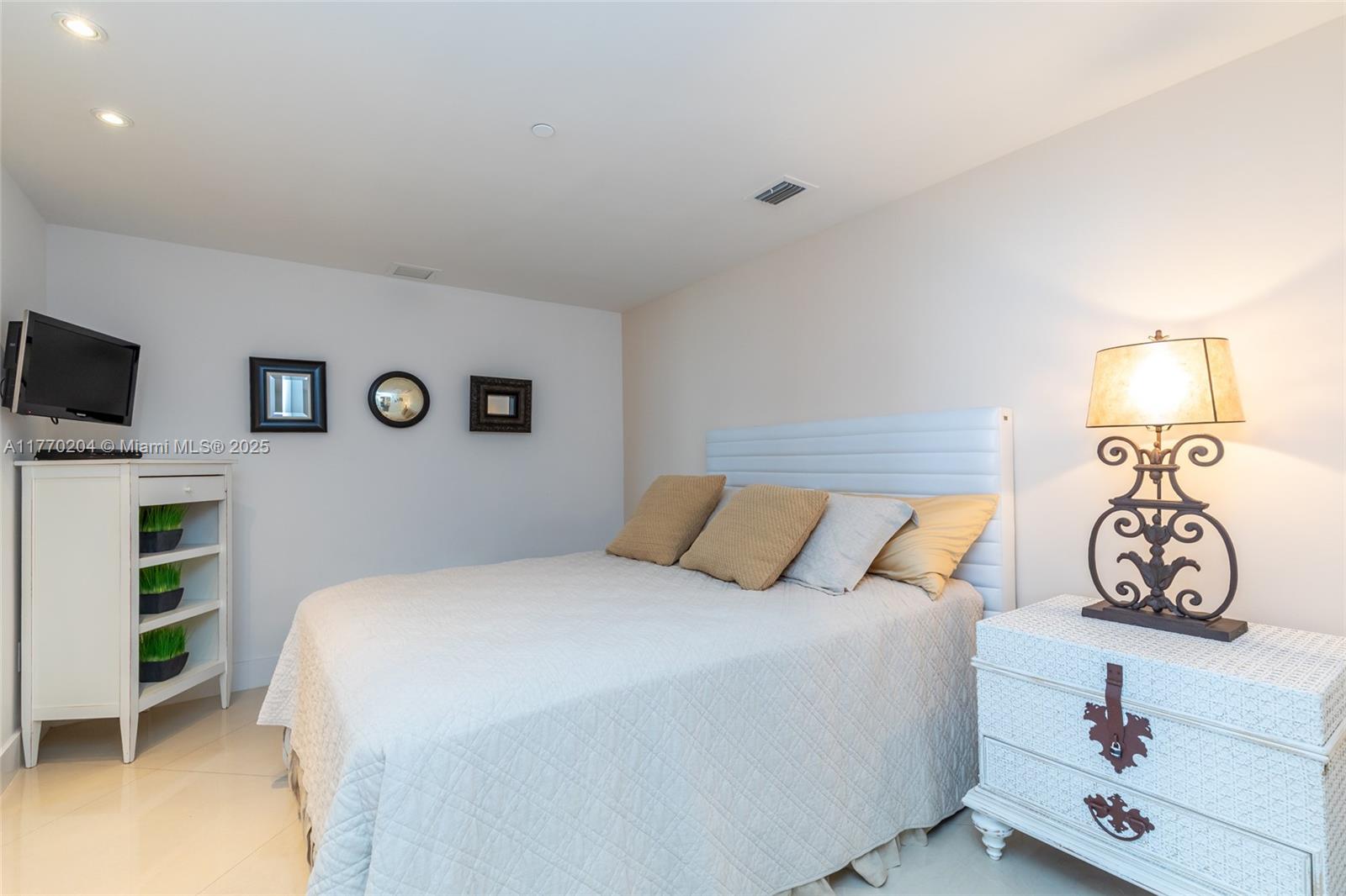 ICON BRICKELL NO TWO - Residential Lease