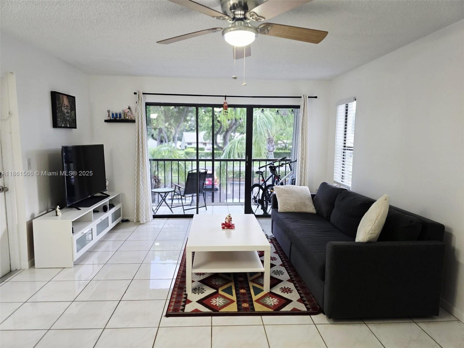 PALM CLUB VILLAGE II COND - Residential Lease