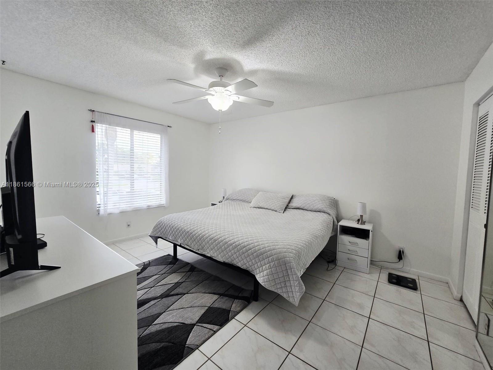 PALM CLUB VILLAGE II COND - Residential Lease