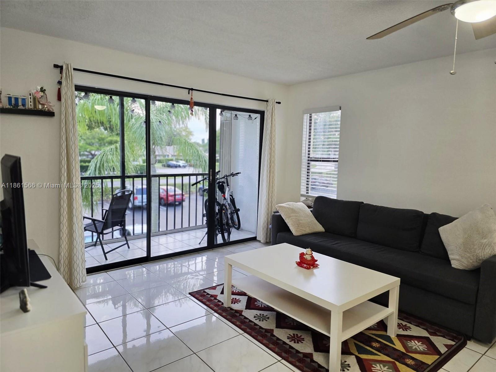 PALM CLUB VILLAGE II COND - Residential Lease