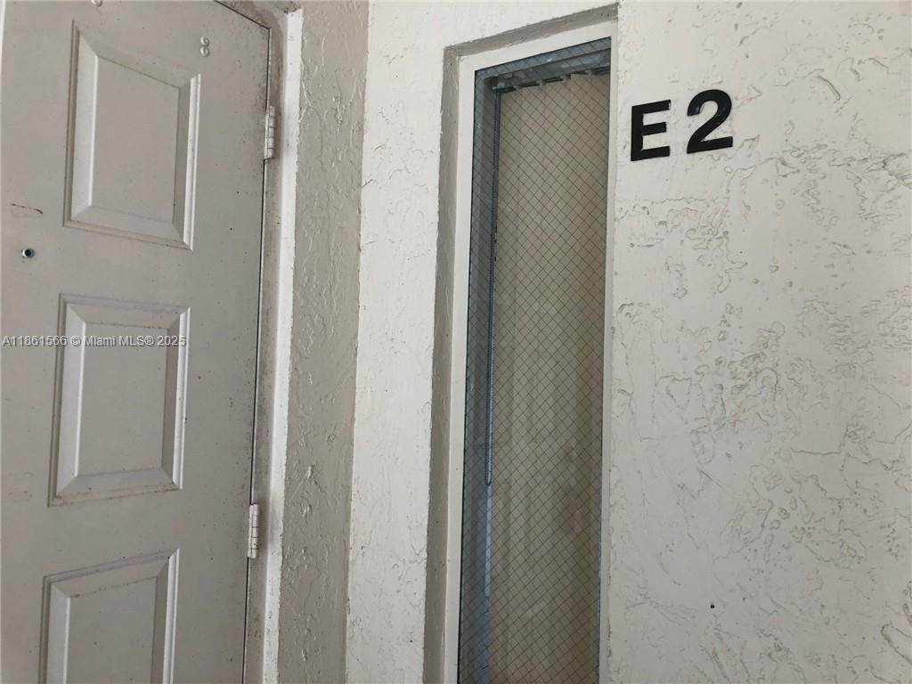 PALM CLUB VILLAGE II COND - Residential Lease