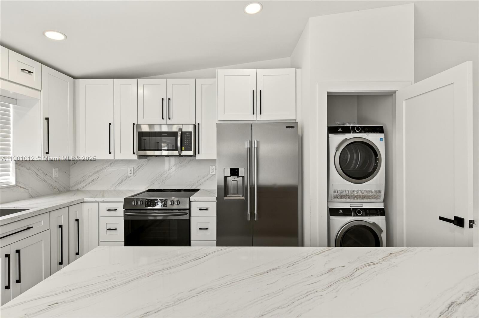 FOREST LAKE - Residential