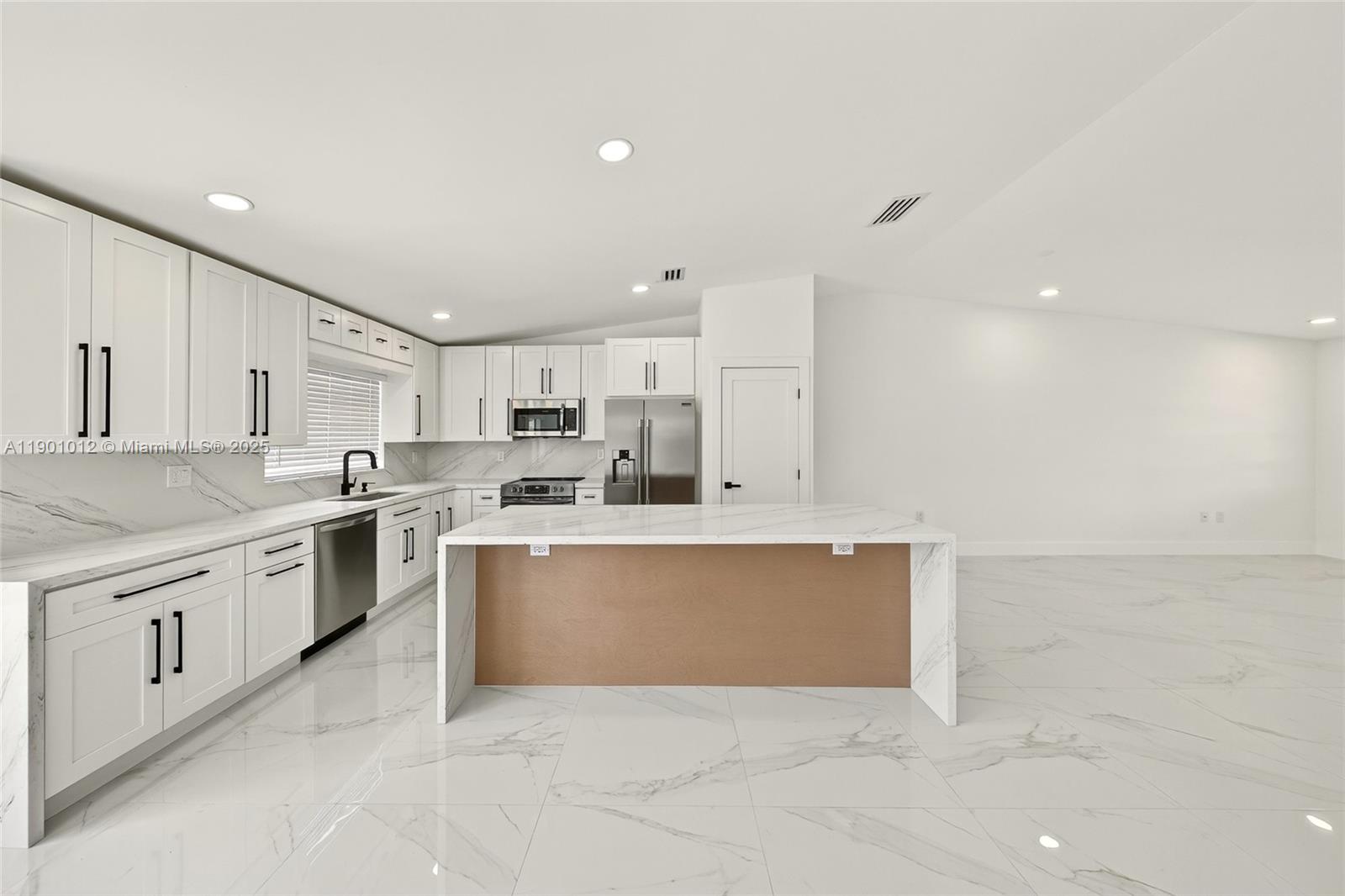 FOREST LAKE - Residential