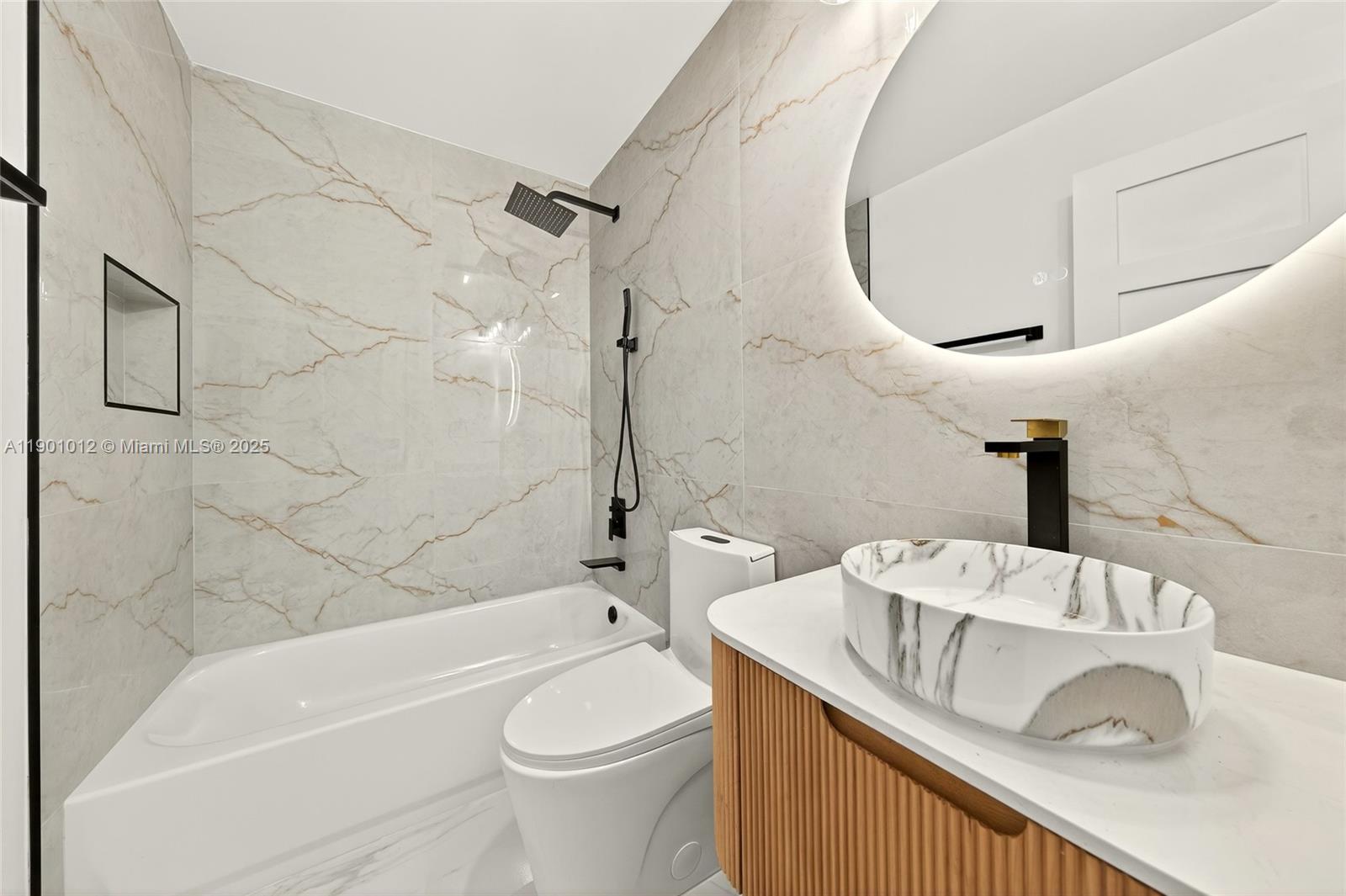 FOREST LAKE - Residential