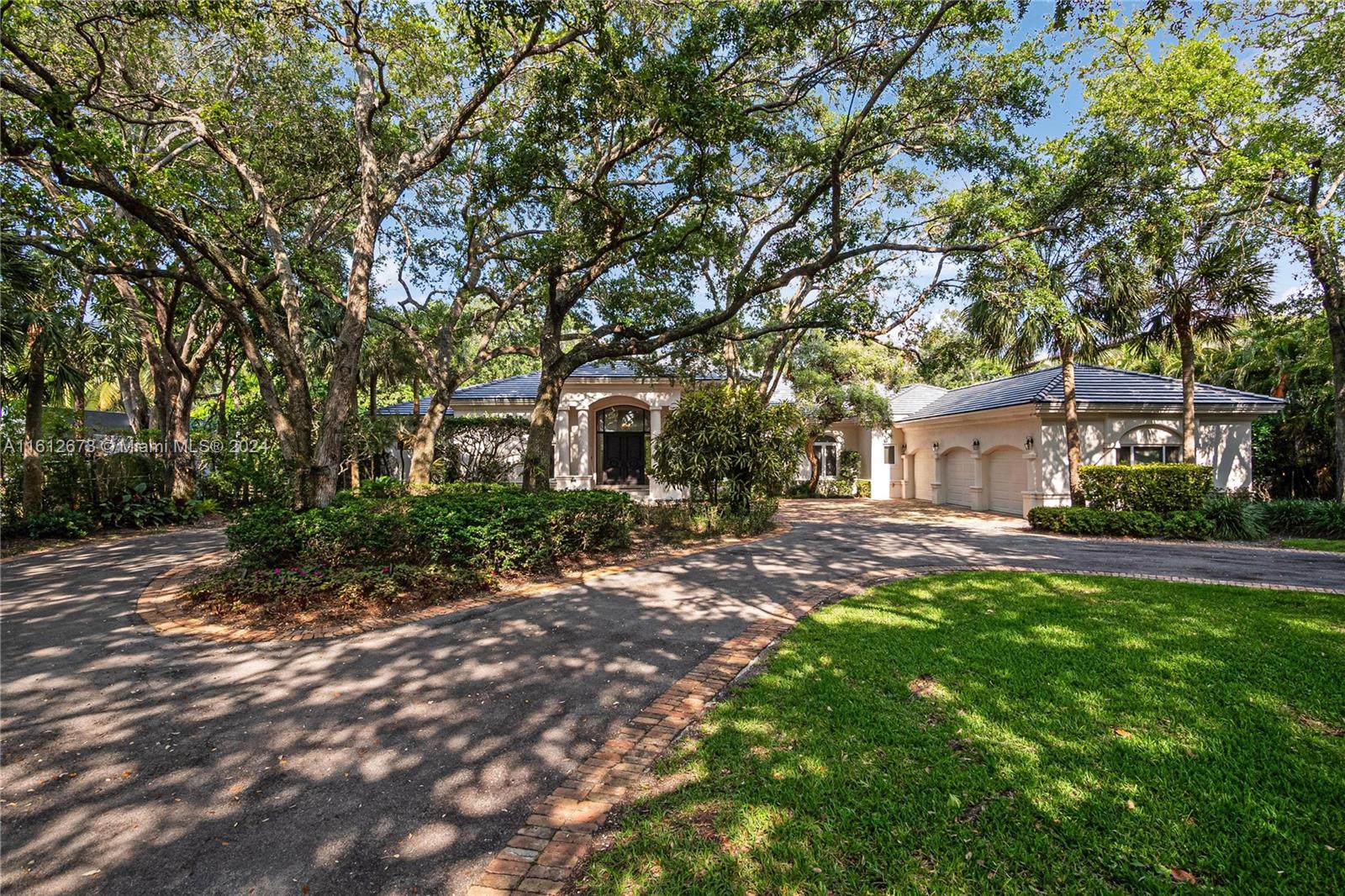 PINE ACRES ESTS - Residential