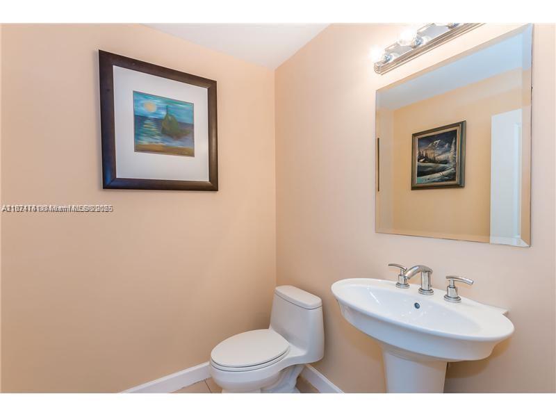 OCEAN MARINE YACHT CLUB C - Residential Lease