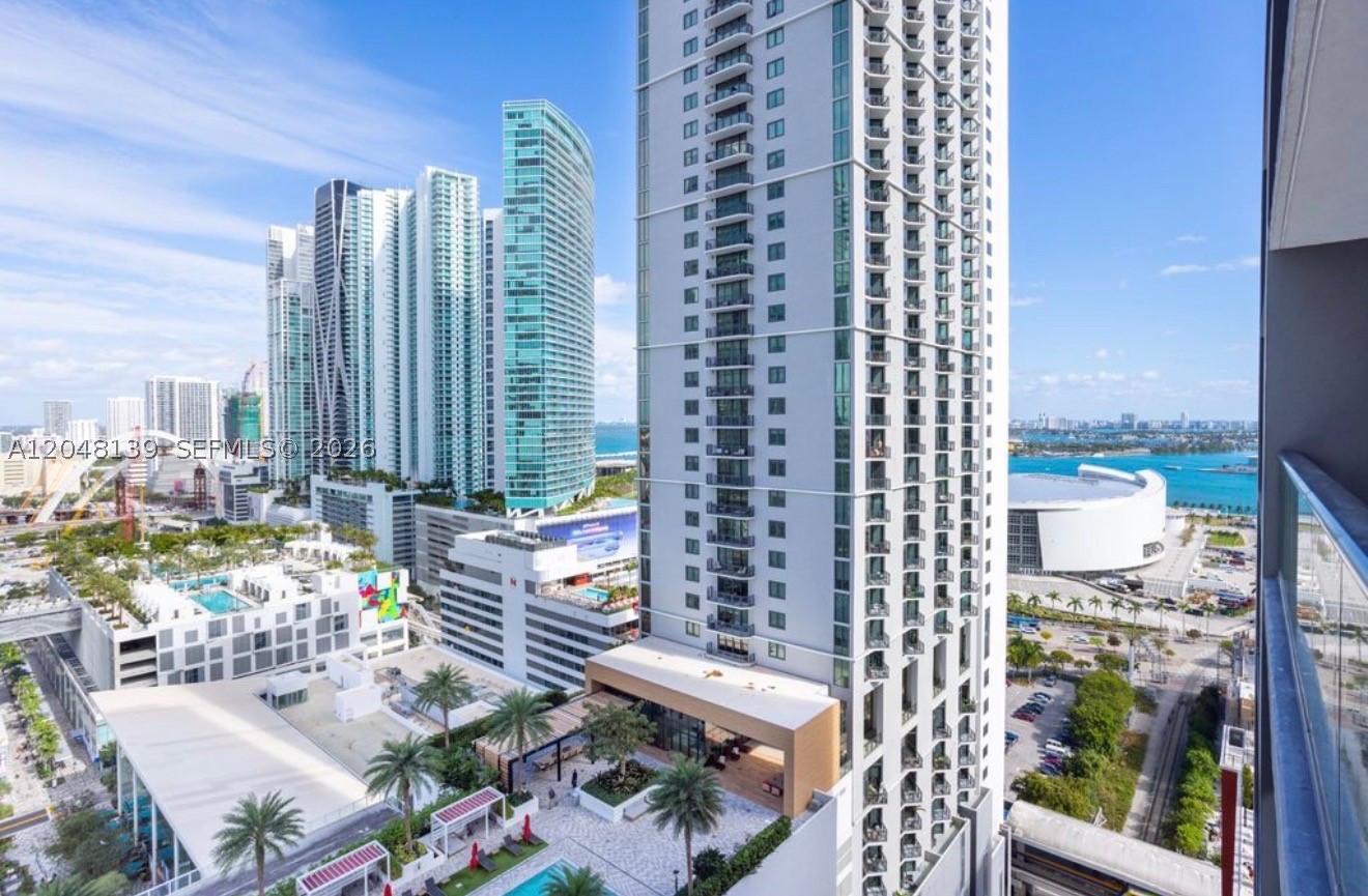 Photo 1 of 12 — 159 NE 6th St 2002, Miami, FL 33132