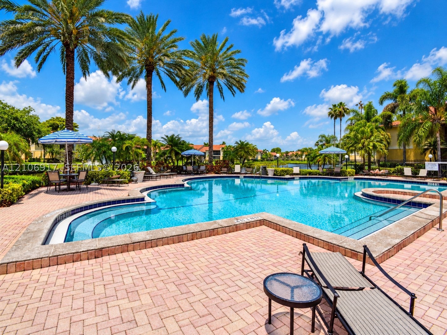 1237 SW 46th Ave