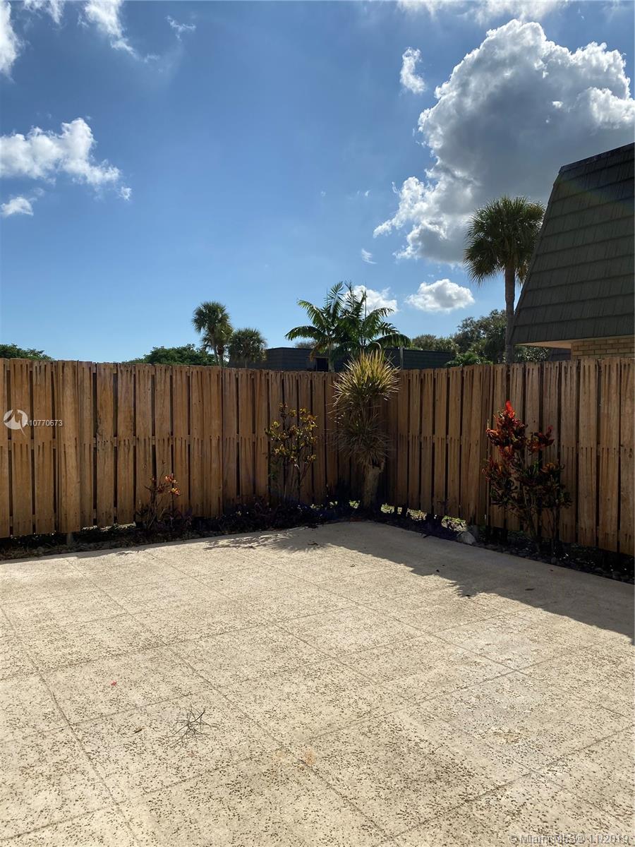 VILLAGE OF SANDALWOOD LAK - Residential