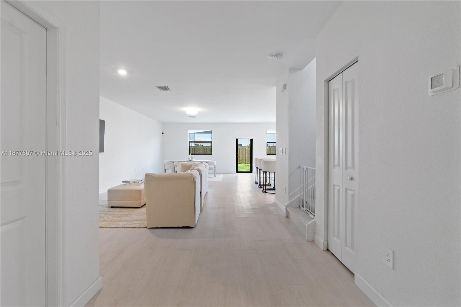 ESTATES AT SILVER PALM - Residential