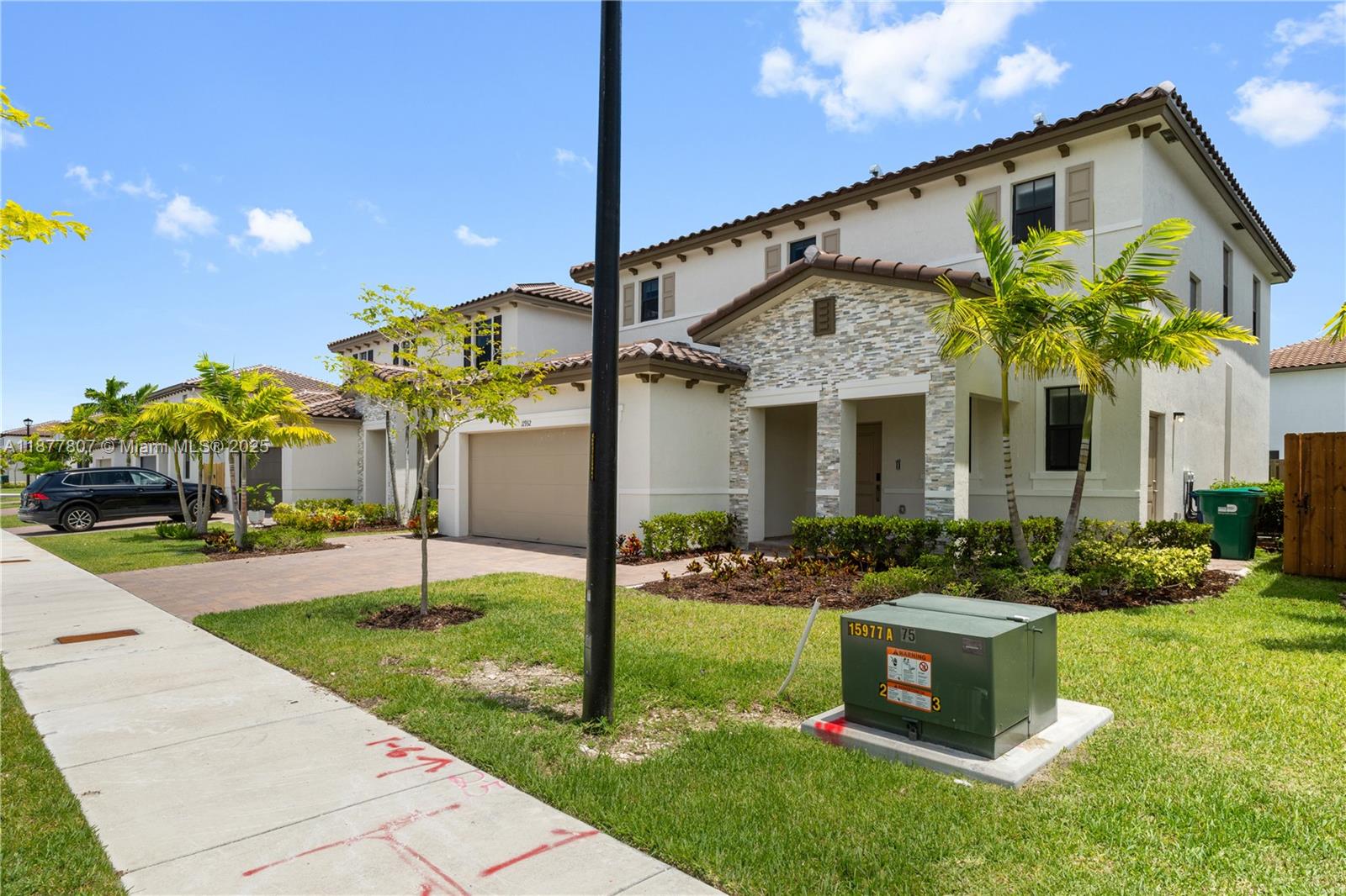 ESTATES AT SILVER PALM - Residential