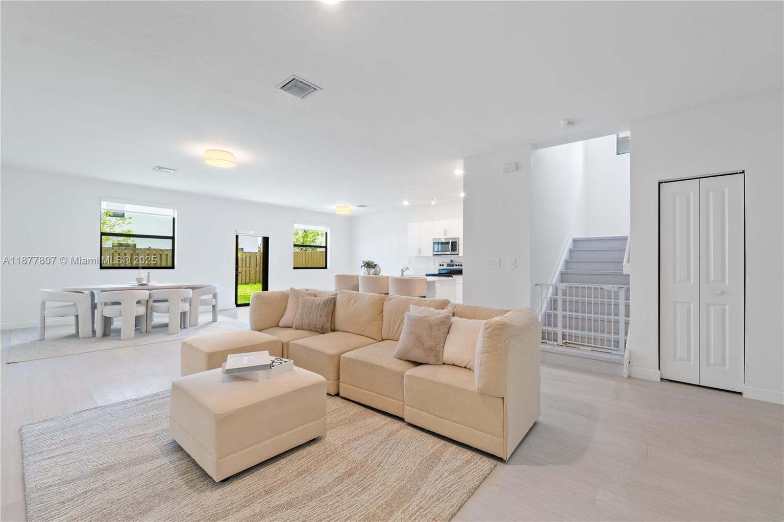 ESTATES AT SILVER PALM - Residential