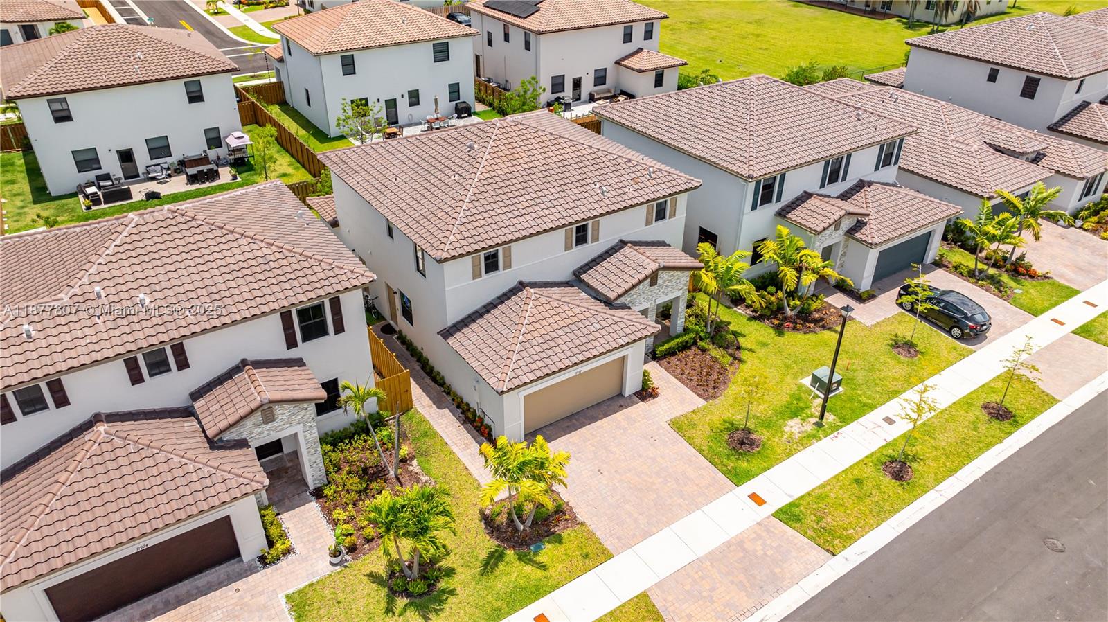 ESTATES AT SILVER PALM - Residential