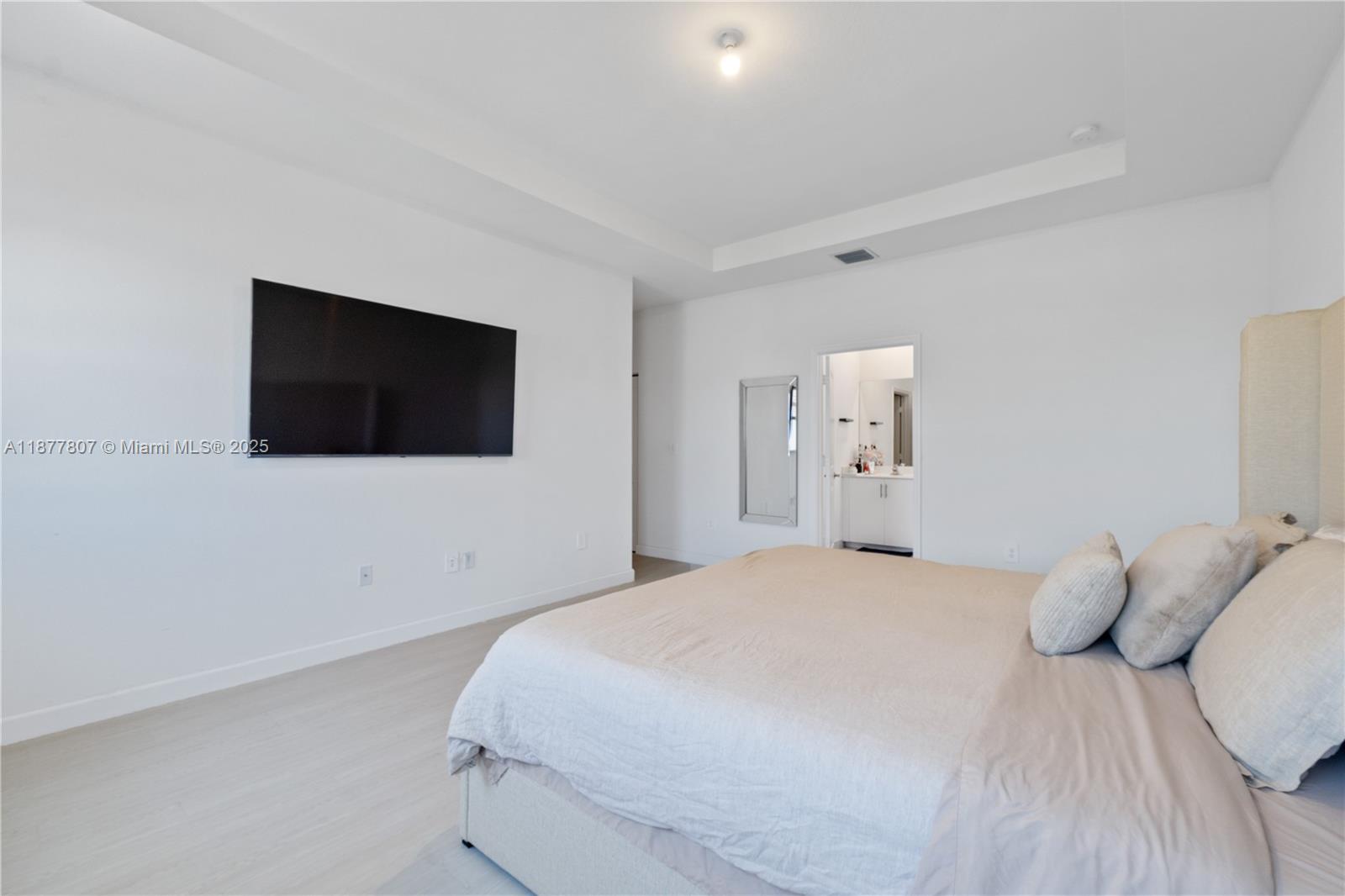 ESTATES AT SILVER PALM - Residential
