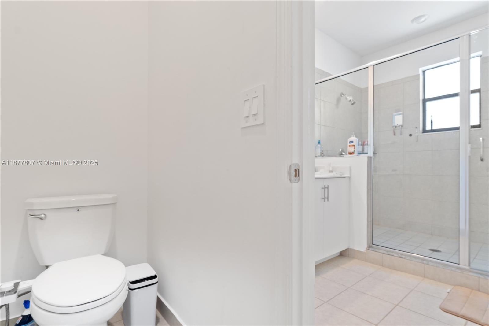 ESTATES AT SILVER PALM - Residential