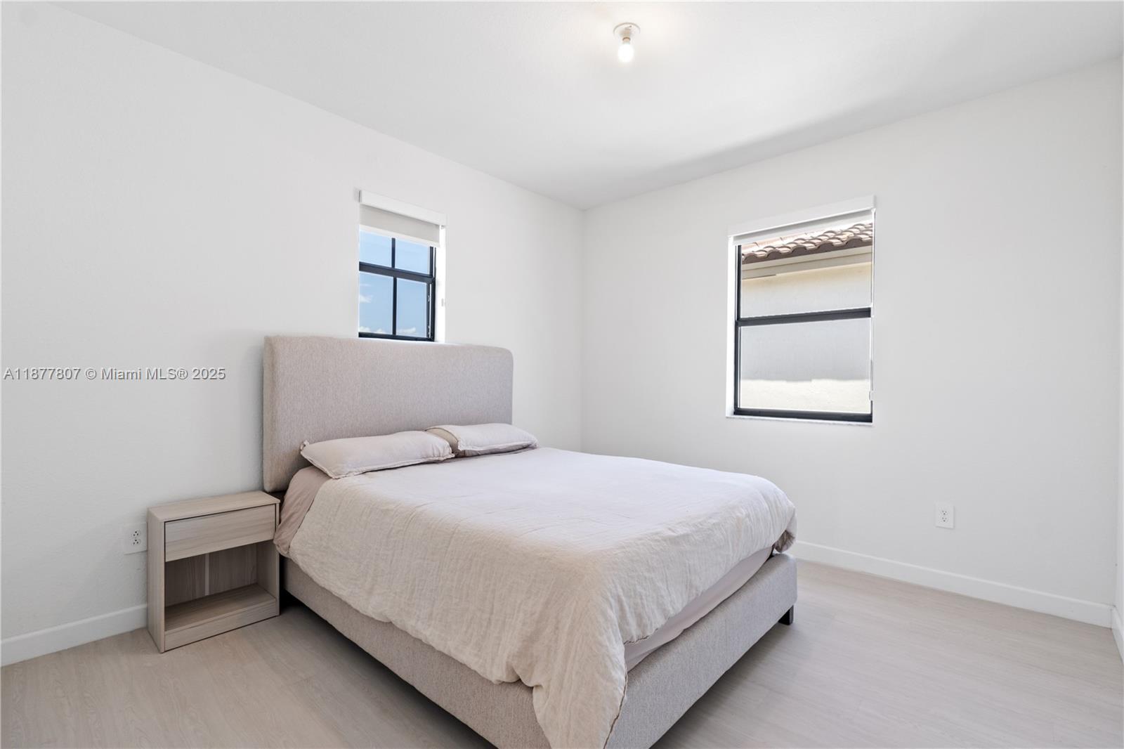 ESTATES AT SILVER PALM - Residential