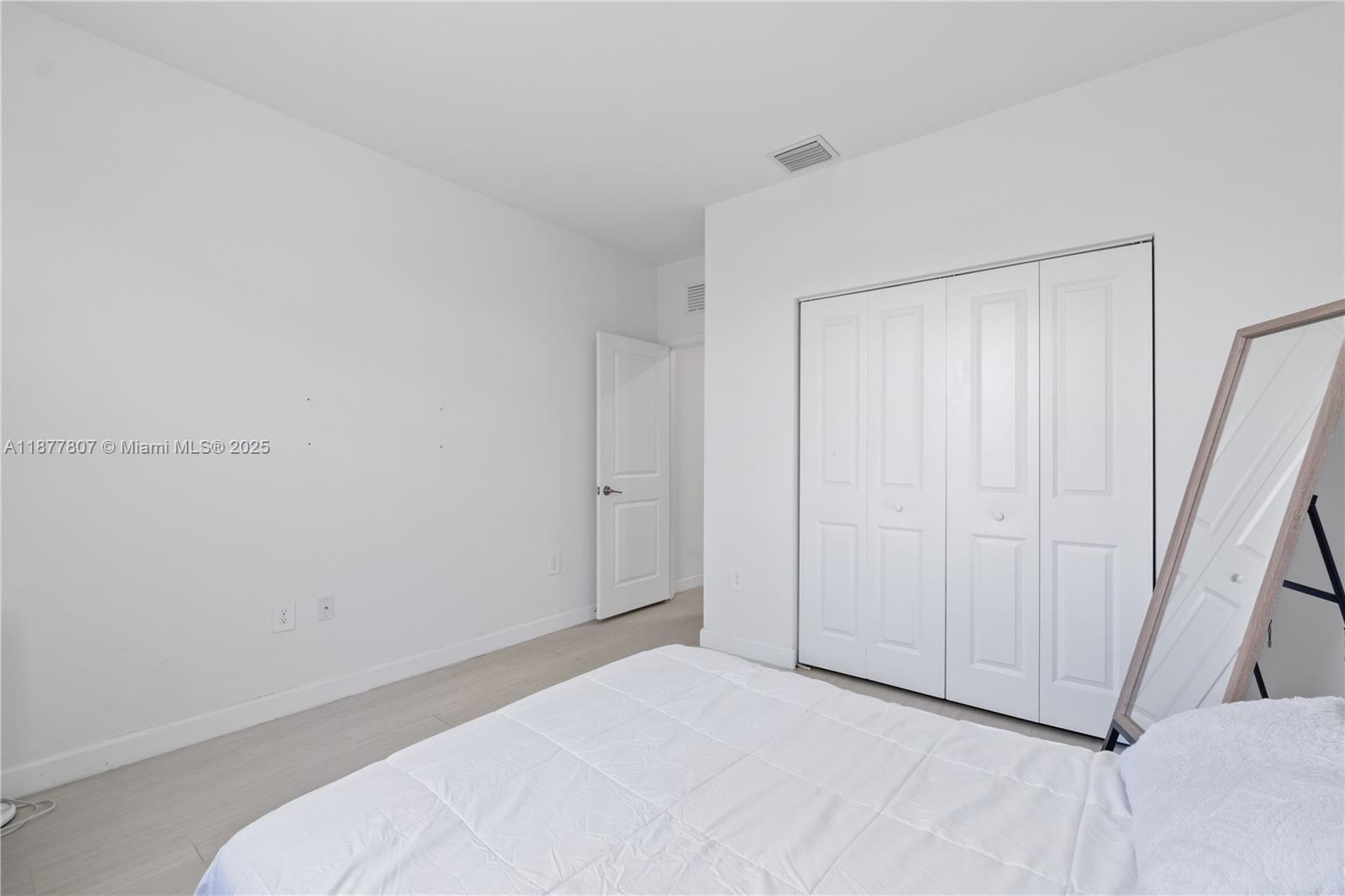 ESTATES AT SILVER PALM - Residential