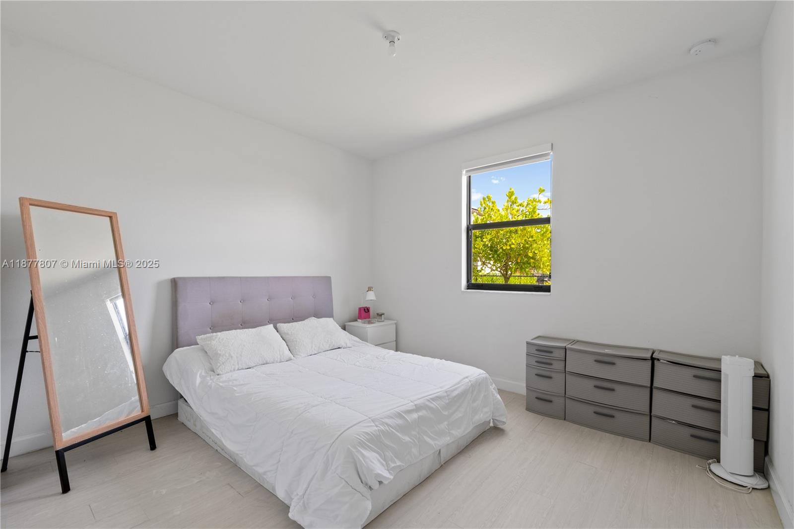 ESTATES AT SILVER PALM - Residential