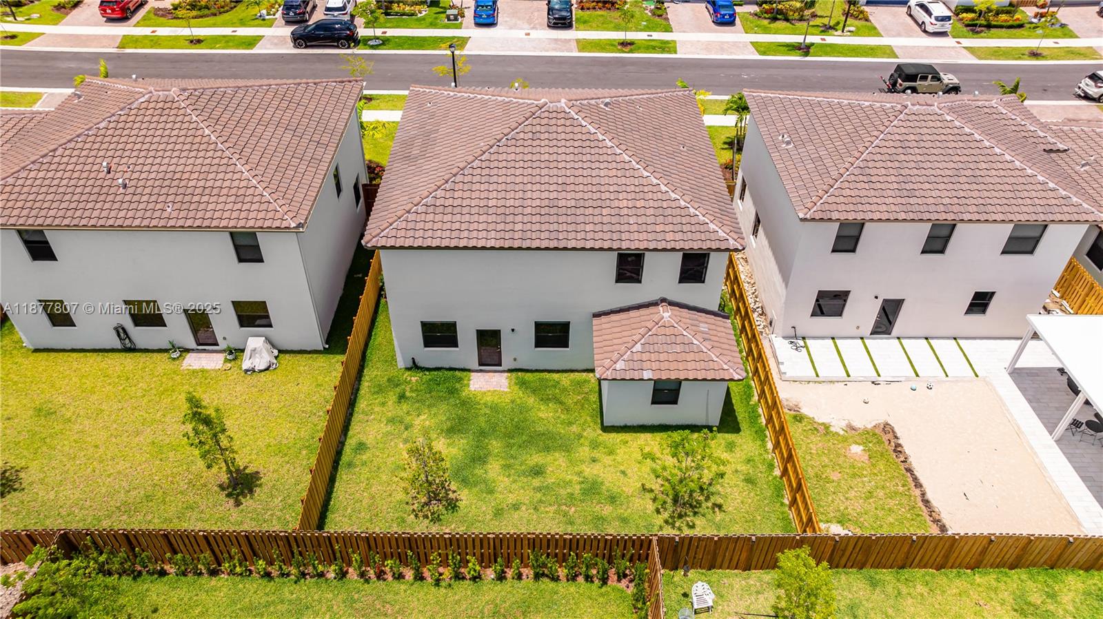 ESTATES AT SILVER PALM - Residential
