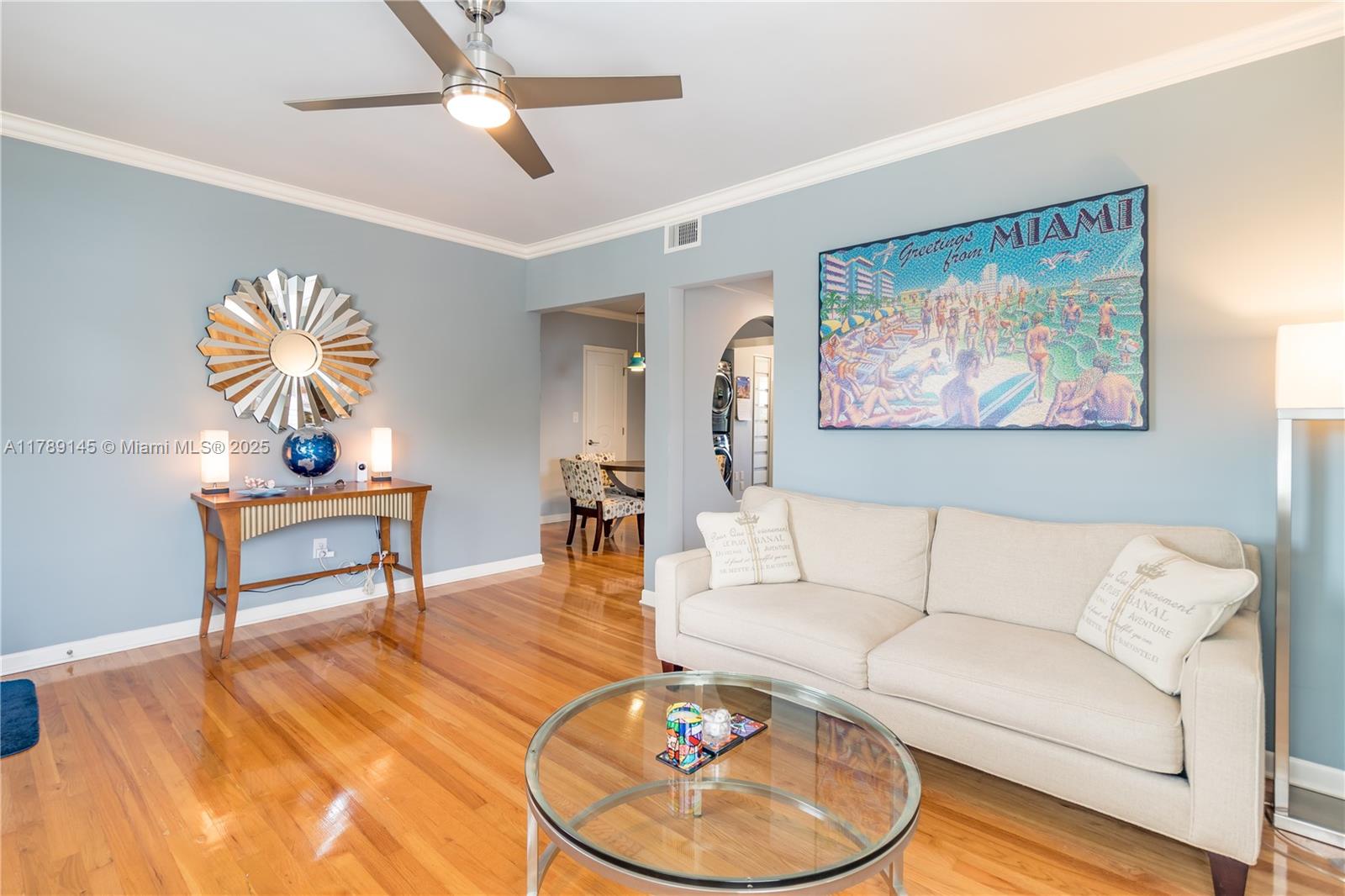 Rental Property at 915 8th St 209, Miami Beach, Miami-Dade County, Florida - Bedrooms: 1 
Bathrooms: 1  - $2,500 MO.